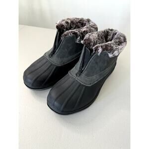 NWOT Propet Women's Lumi Waterproof Winter Boots Size 9